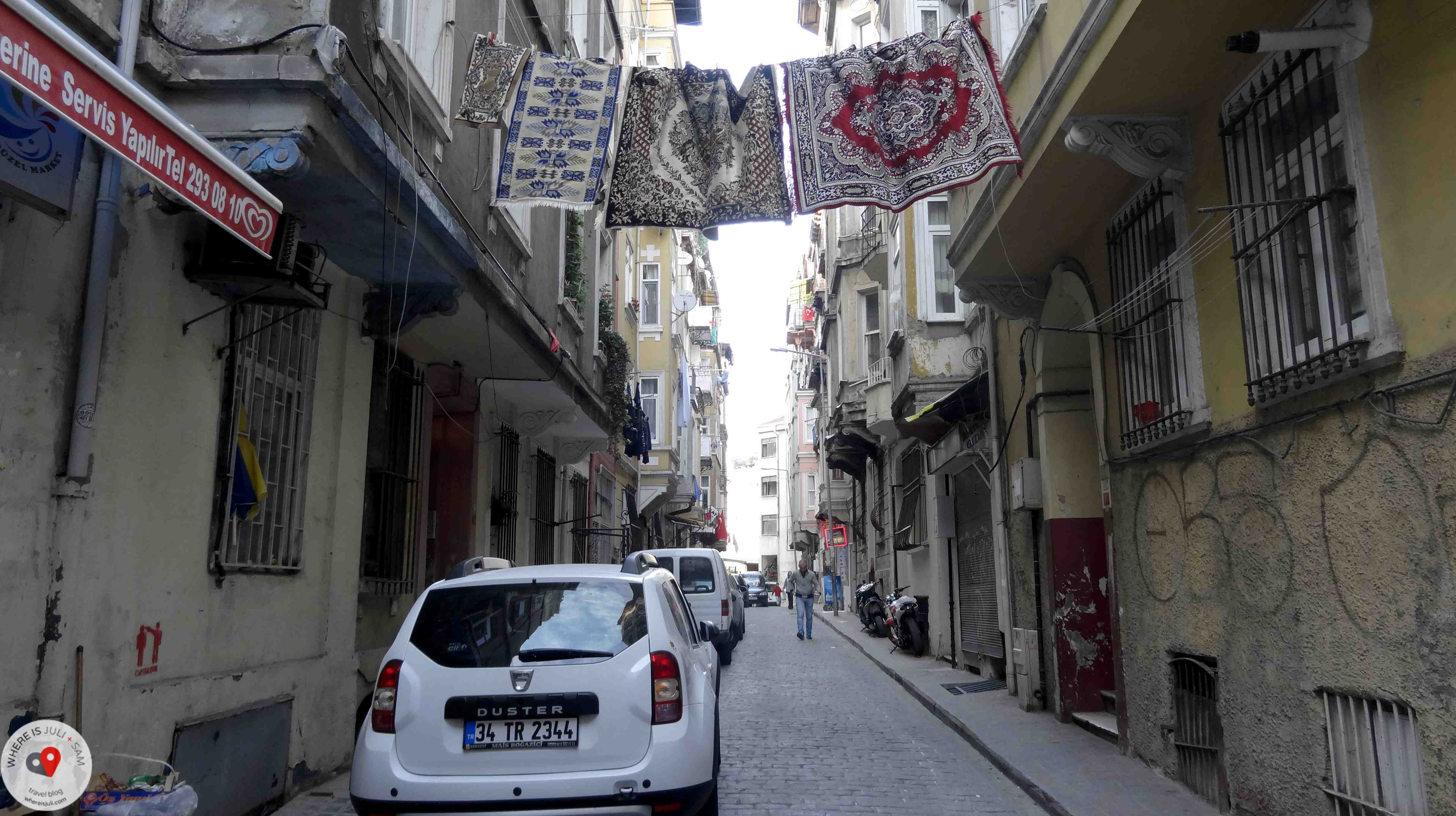 dywany na ulicy w Stambule